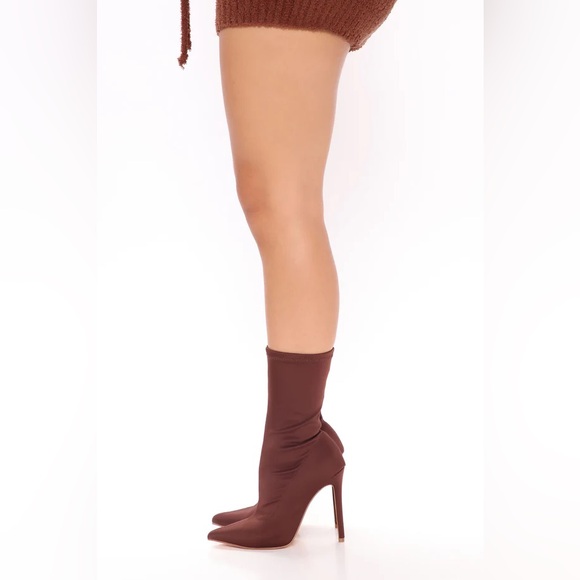 152- Catch Me Later Bootie - Chocolate - Picture 4 of 5